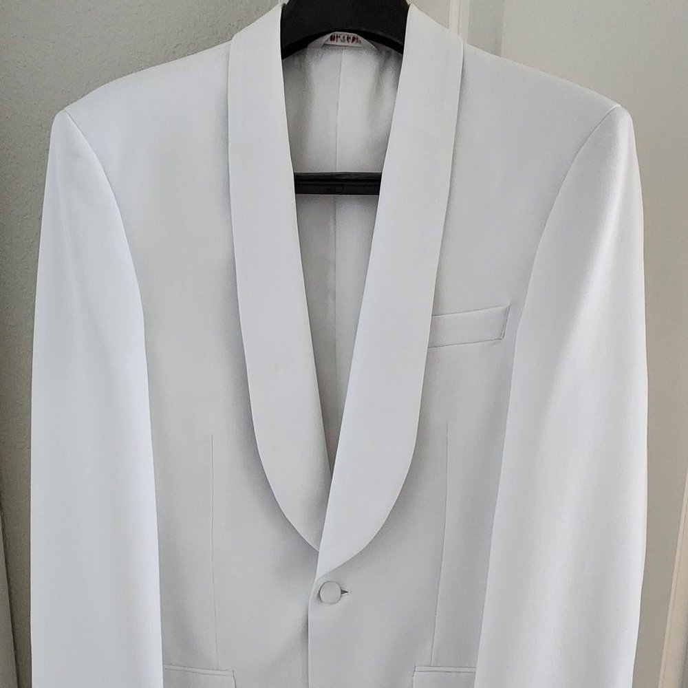 Bolzano White Dinner Jacket